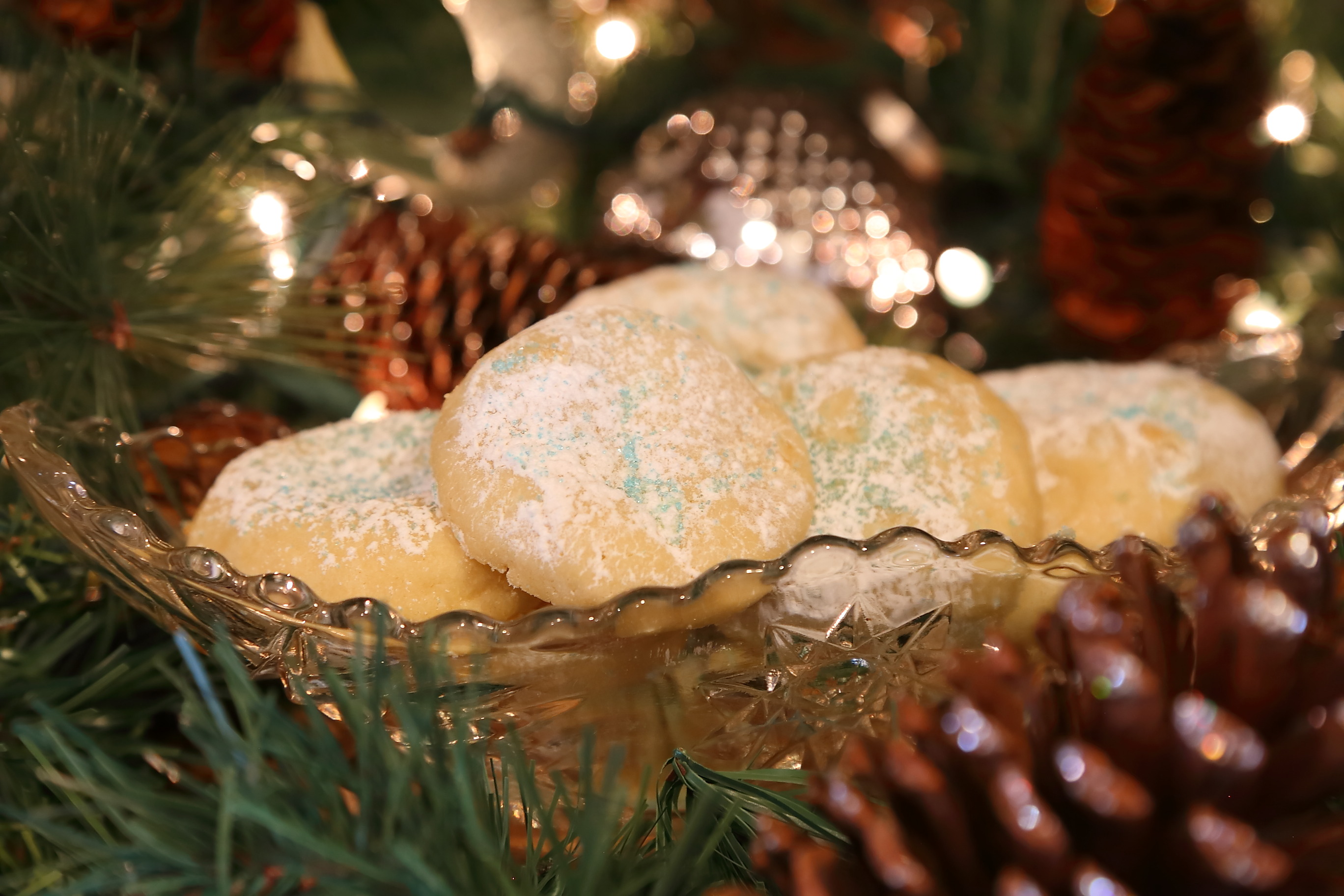 Finished Lemon Cream Snow Dusters cookies